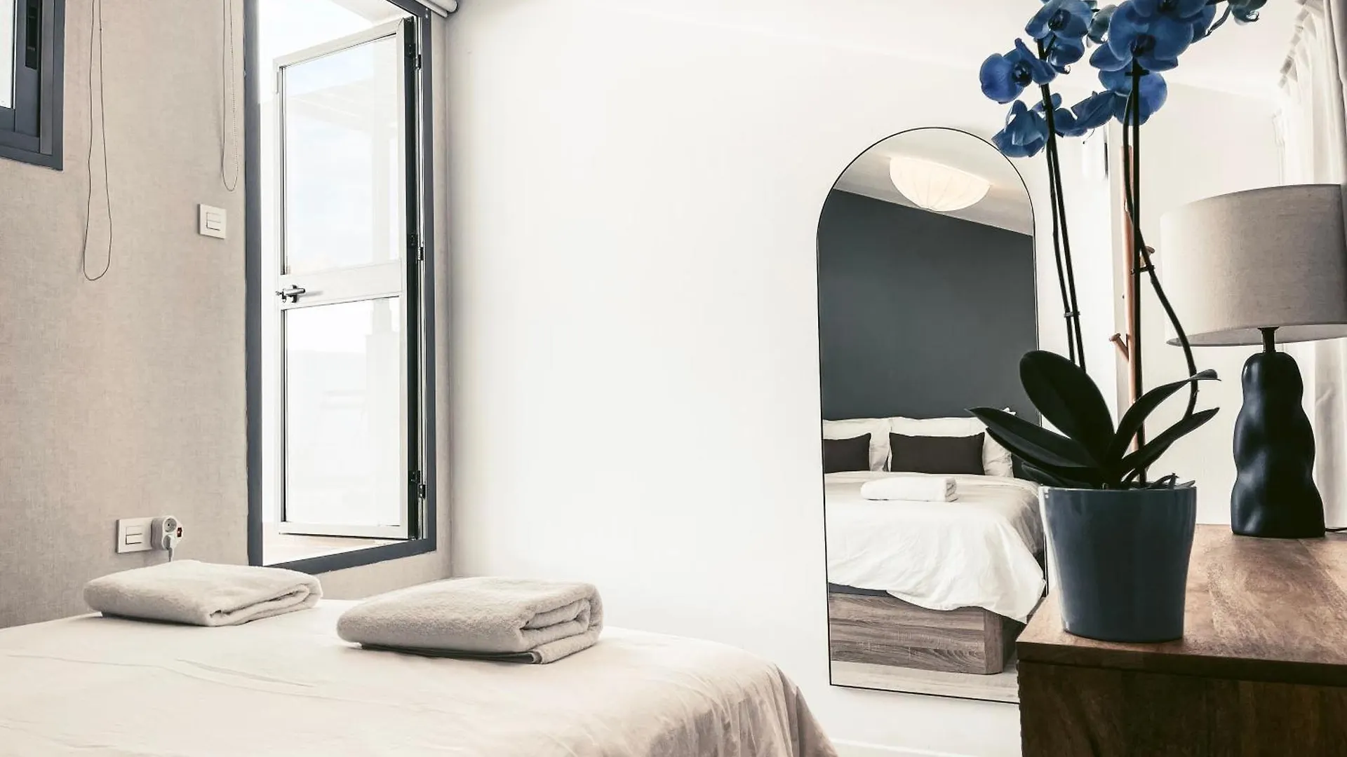 شقة Centric Elegant & Private Terrace مالقة إسبانيا